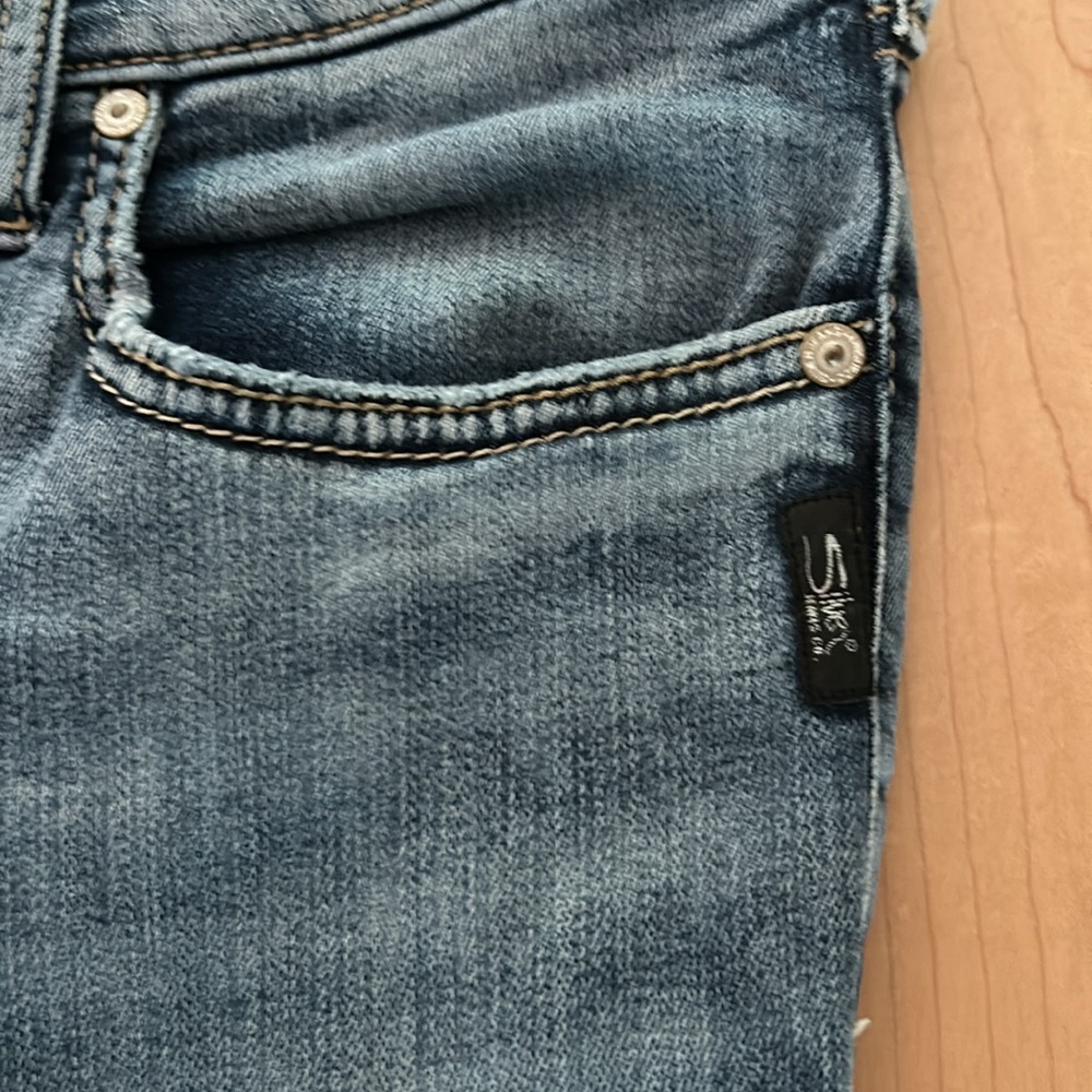 Silver Jeans Co. - image 3